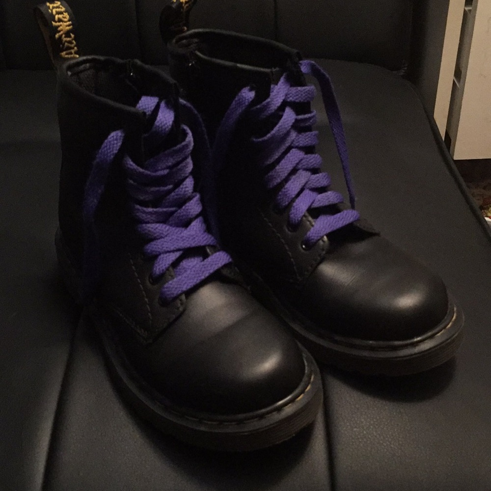 Black dr.martens